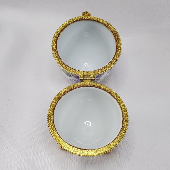 Vintage Egg Shaped Violet Floral Porcelain Trinket Box Hinged Footed Jewelry Box - Picture 12 of 12